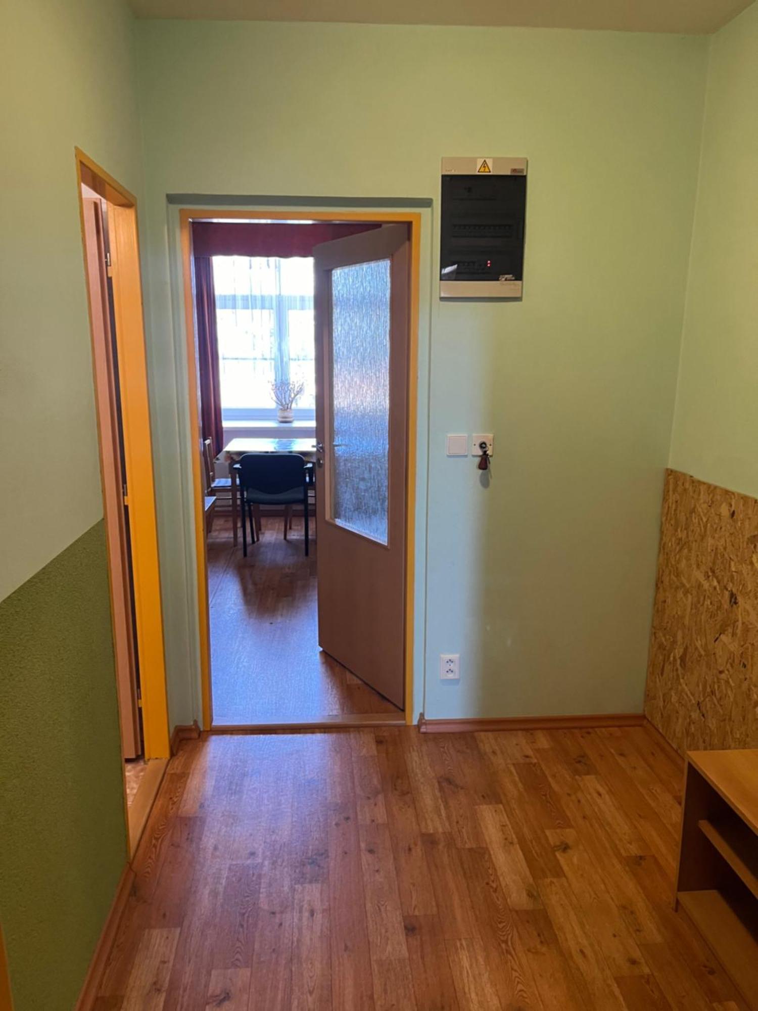 Apartmanovy Dum Obecna Skola Svetlik Zewnętrze zdjęcie