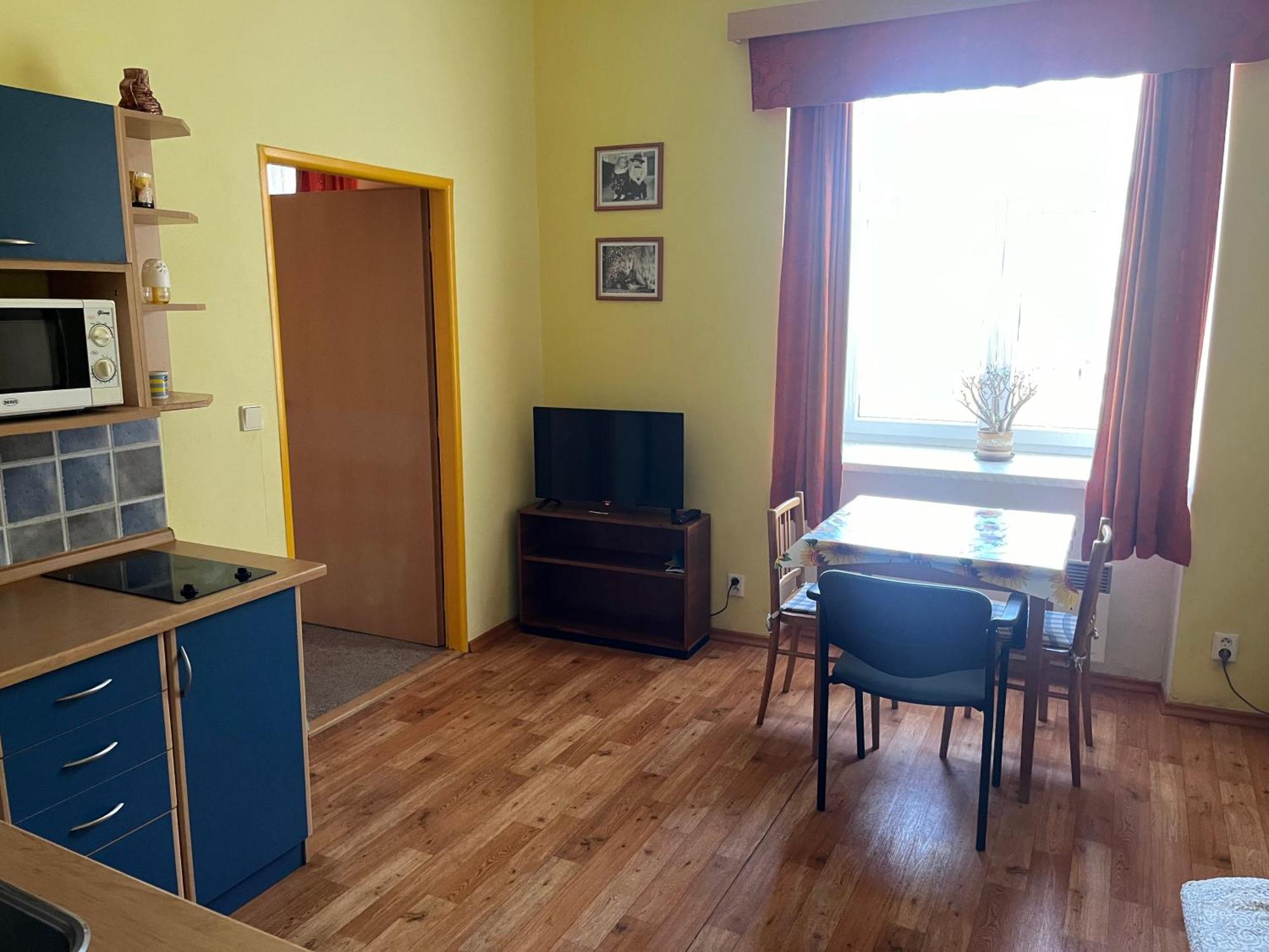 Apartmanovy Dum Obecna Skola Svetlik Zewnętrze zdjęcie